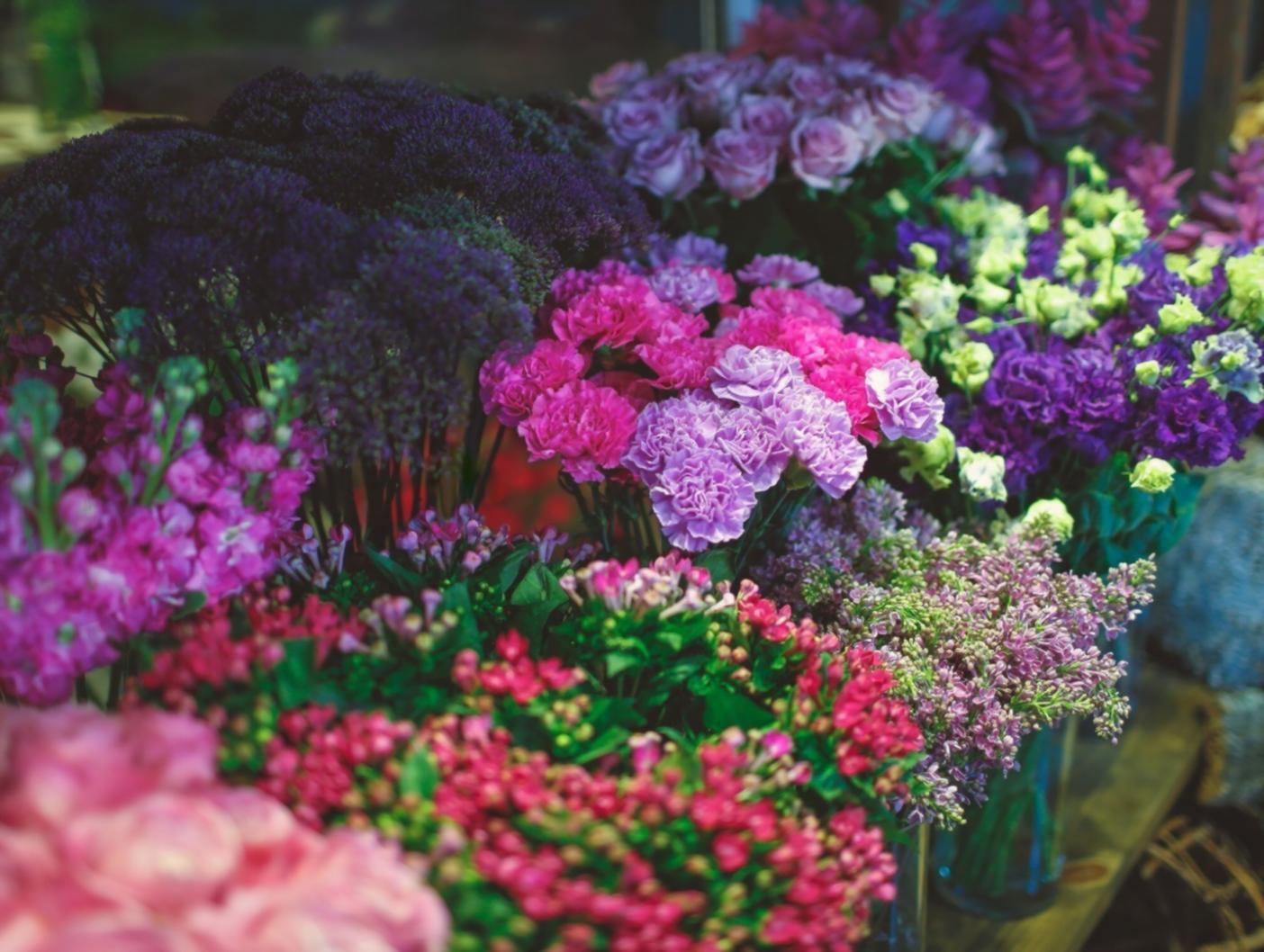 Mobile floral arrangement setup at outdoor venue location